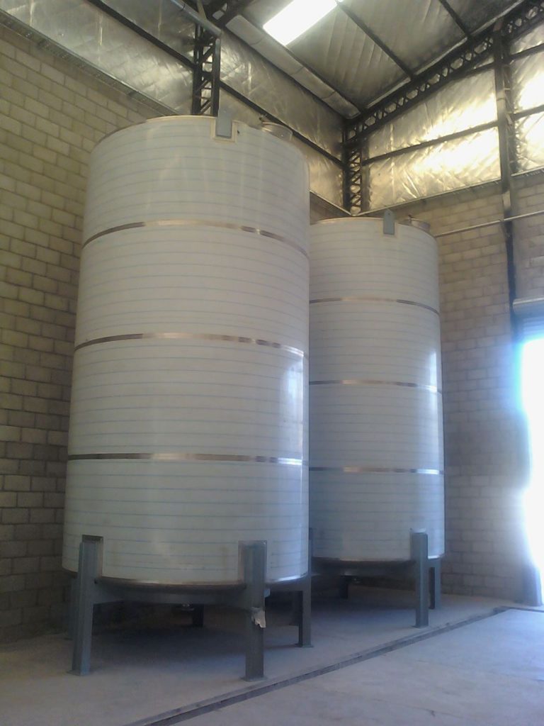 Stainless Steel Vertical Silos 18